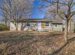 10008 Hardesty Ave, Kansas City, MO 64137