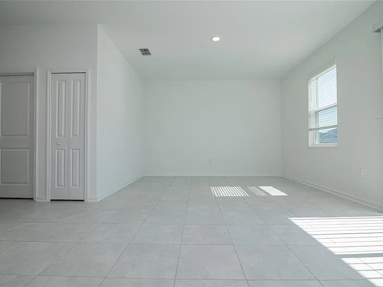 2642 Runners Cir — Photo 25