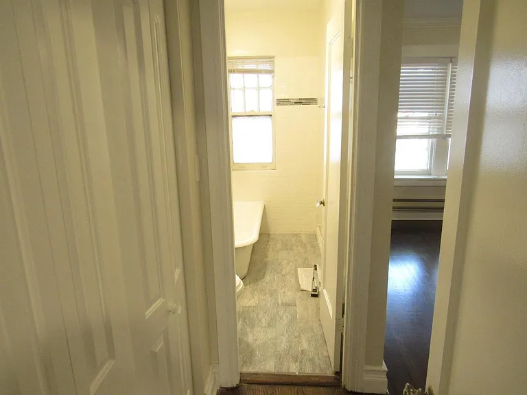 2129 N Dayton St #101 — Photo 4