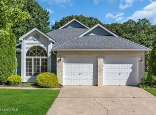 1562 Snowberry Court, Toms River, NJ 08755