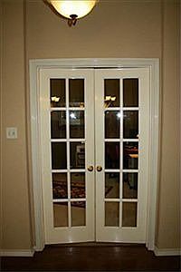 4th image of 2809 White Rock Dr