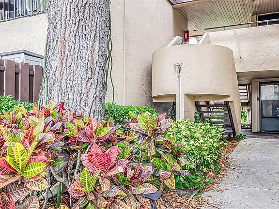 2nd image of 895 N Village Dr #101
