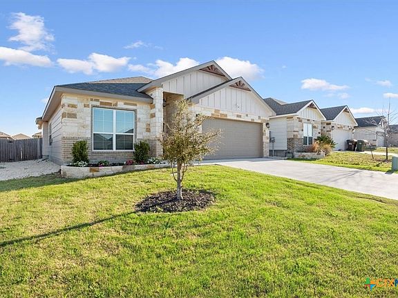 2nd image of 1418 Curlew Ln