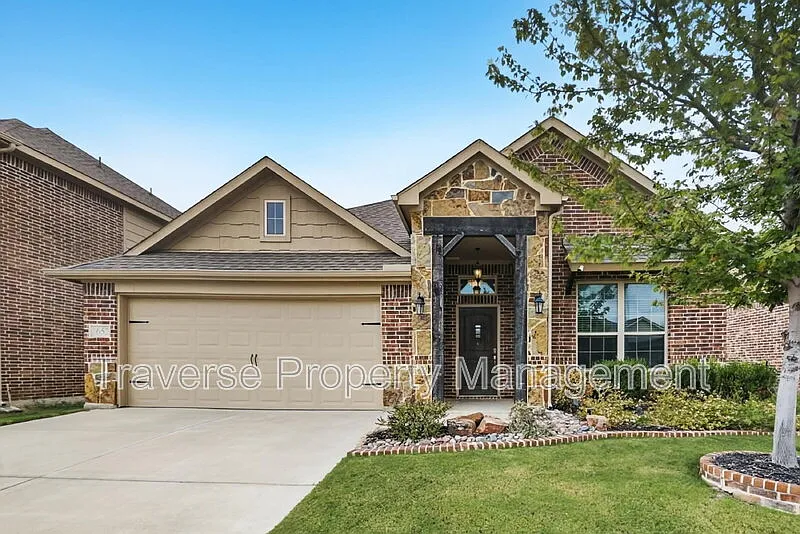 1652 Victoria Dr