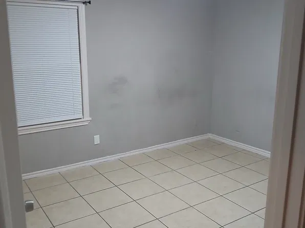 2312 Raymond St, Pasadena, TX 77506