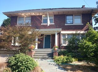 904 W Barrett St, Seattle, WA 98119