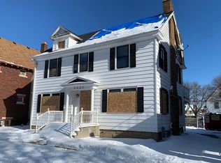 3330 N 16th St, Milwaukee, WI 53206