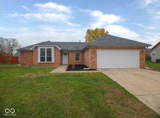 1061 Belgium Blvd, Bargersville, IN 46106