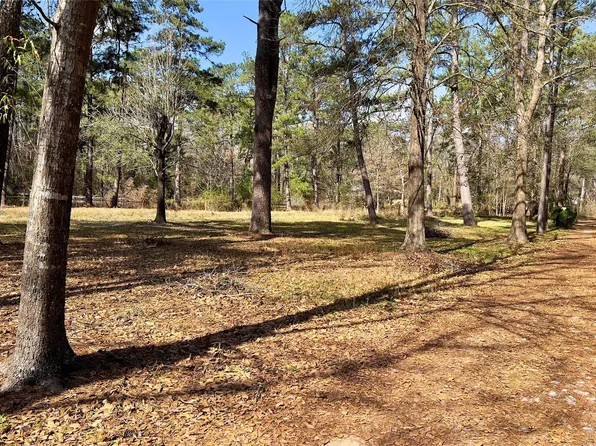 Kent Dr, New Caney, TX 77357