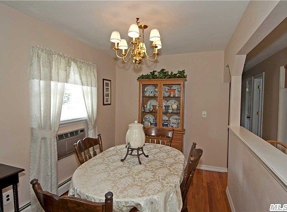 5th image of 18 Olive St