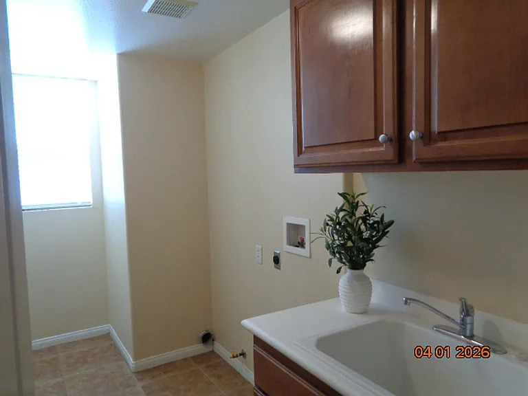 42308 Klamath Ln — Photo 11