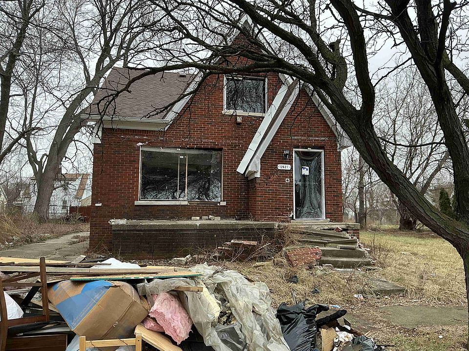 12621 Evanston