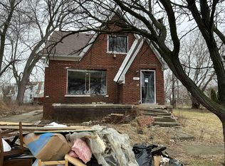 12621 Evanston St, Detroit, MI 48213