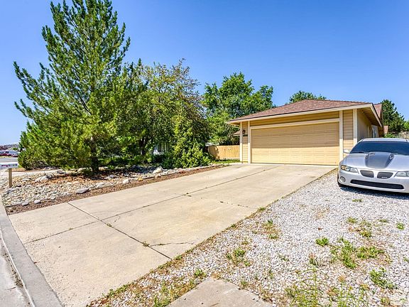 2nd image of 6825 Canoe Hill Dr