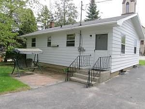 2nd image of 1222 W Main St