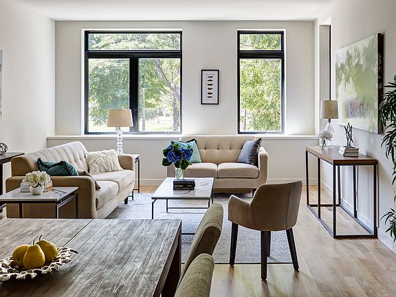 2nd image of 1216 W Huron St #Penthouse 201