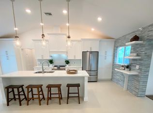 1330 Whitacre Dr, Clearwater, FL 33764