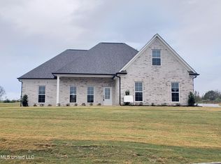 202 Cadet Dr, Senatobia, MS 38668