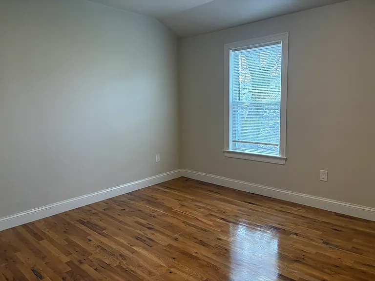 96 Willis Ave #1 — Photo 12