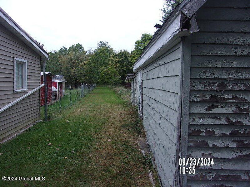 5th image of 759 Sacandaga Road