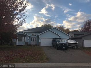 9428 Hamlet Ave S, Cottage Grove, MN 55016