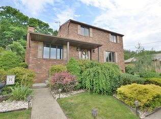 58 Windcrest Dr, Cecil, PA 15321