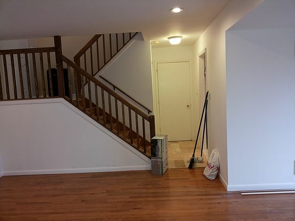 4th image of 4530 Shorewood Ct