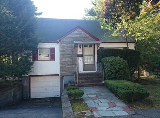 49 Dale St, Brookline, MA 02467