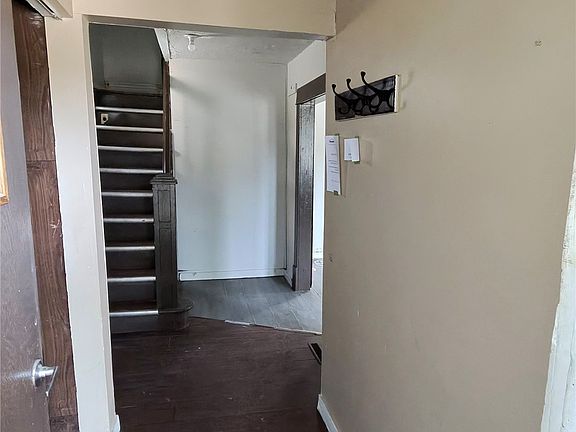 2nd image of 1179 RETALLACK Street