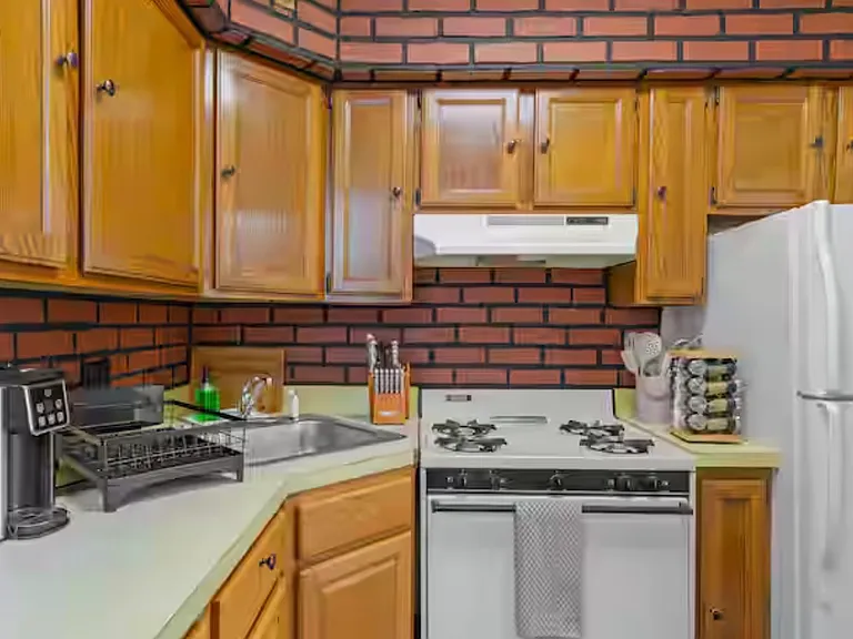323 Hoboken Rd #1 — Photo 6