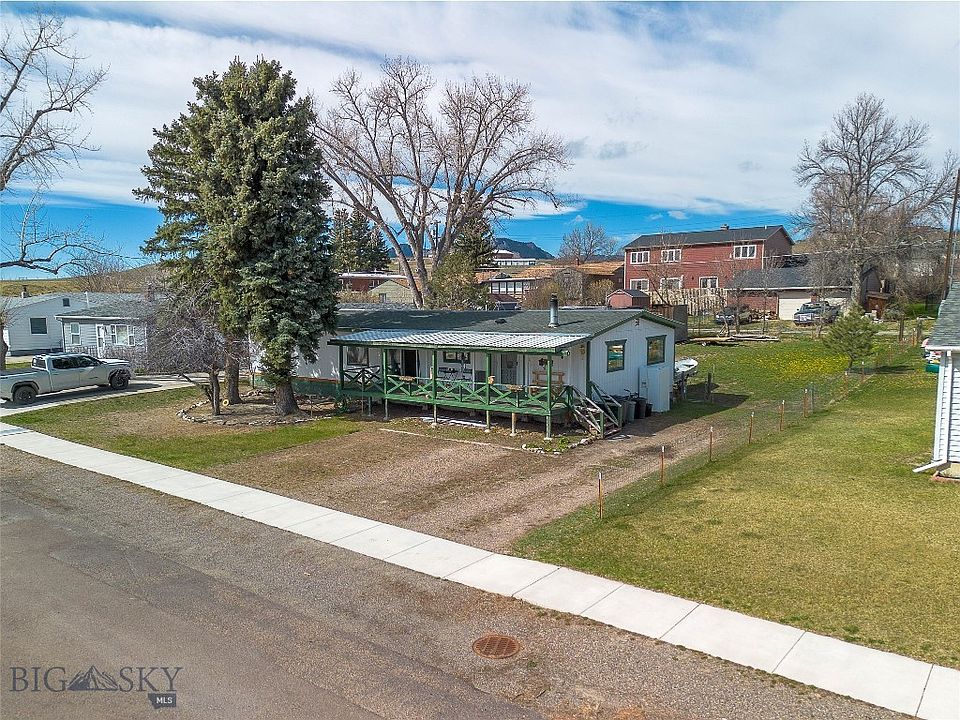 1st image of 311 2nd St S
