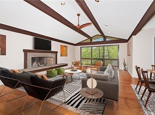 131 Breezy Hill Rd, Stamford, CT 06903