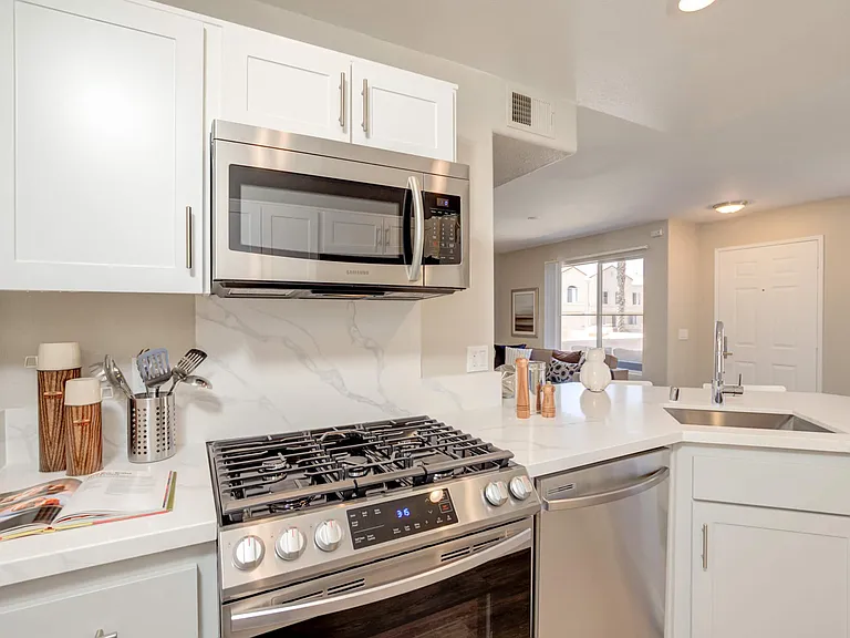 River Ranch Townhomes & Apartments — Photo 62