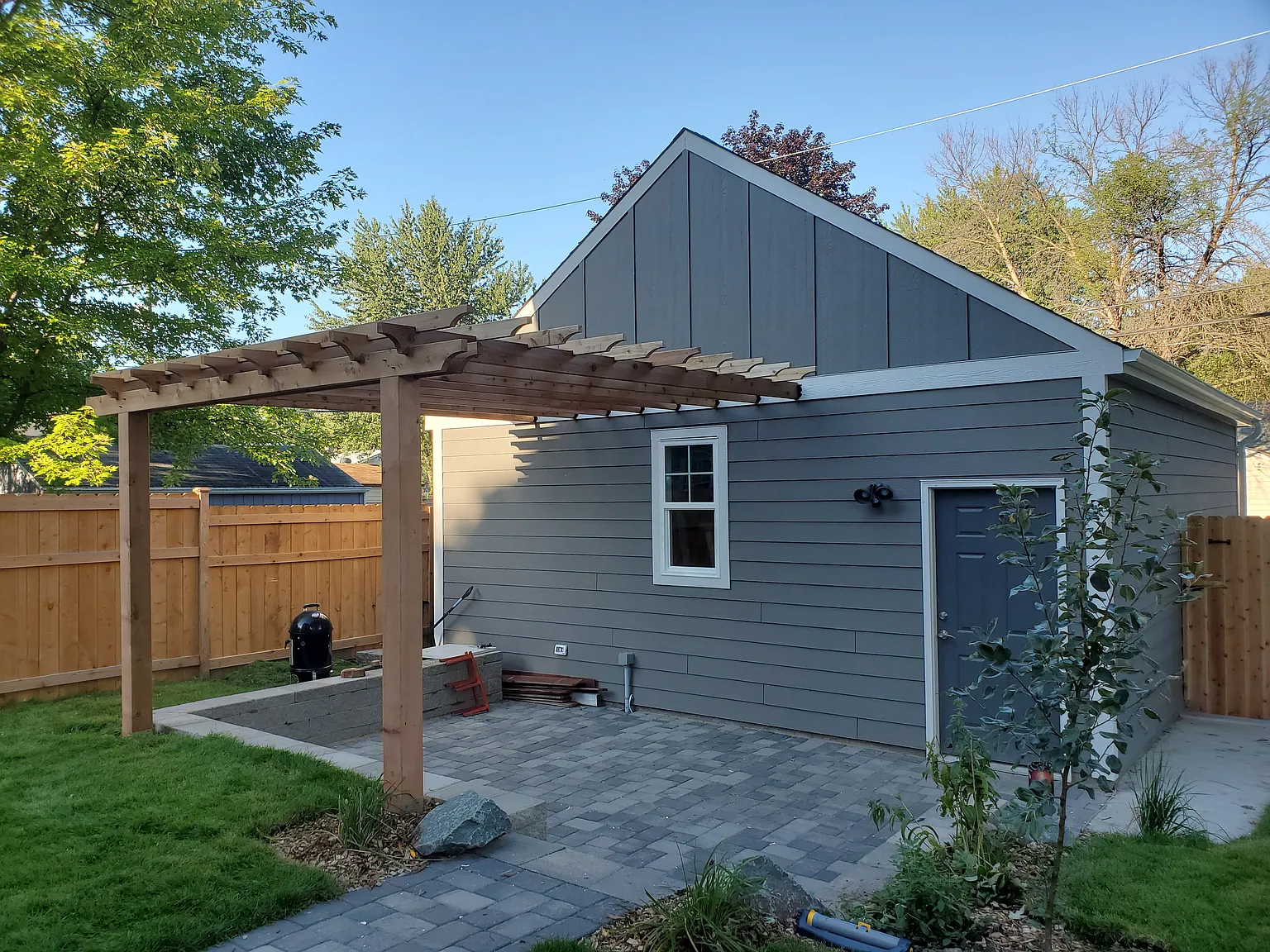 3 bed, 1350 sqft, $2,550 — Photo 2