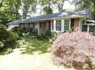 49 Patchogue Dr, Rocky Point, NY 11778