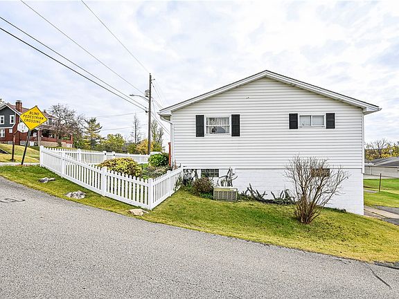 4th image of 411 Clawson Ave