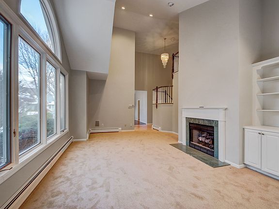 Living Rm with Fireplace