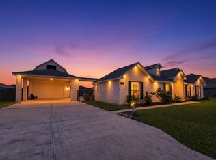 3310 Bastian Rd, Dickinson, TX 77539