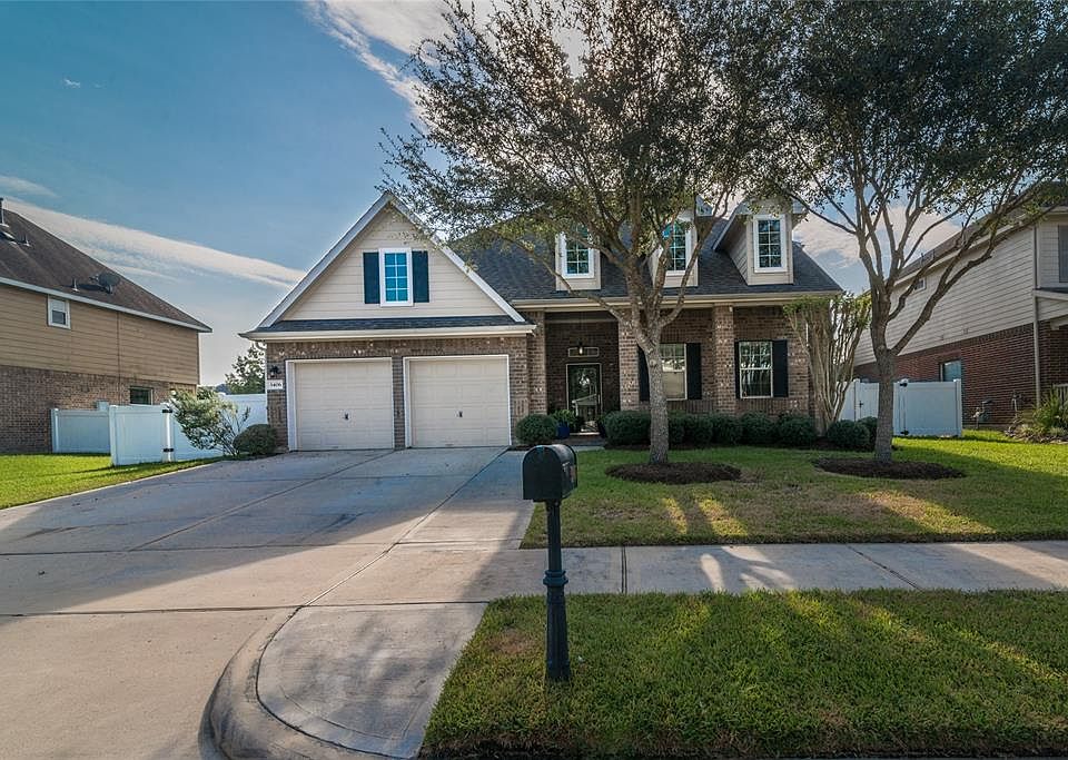 1st image of 3406 Old Holly Dr