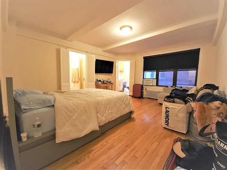 310 E 55th St #3DD — Photo 2