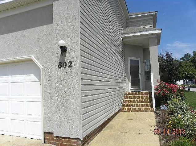 1st image of 802 Irongate Ct