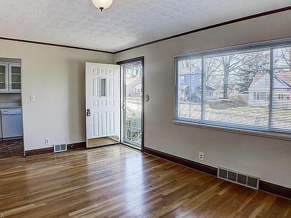 5th image of 1863 16th St