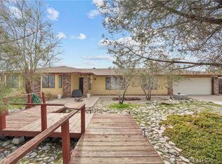 15449 Cajon St, Hesperia, CA 92345