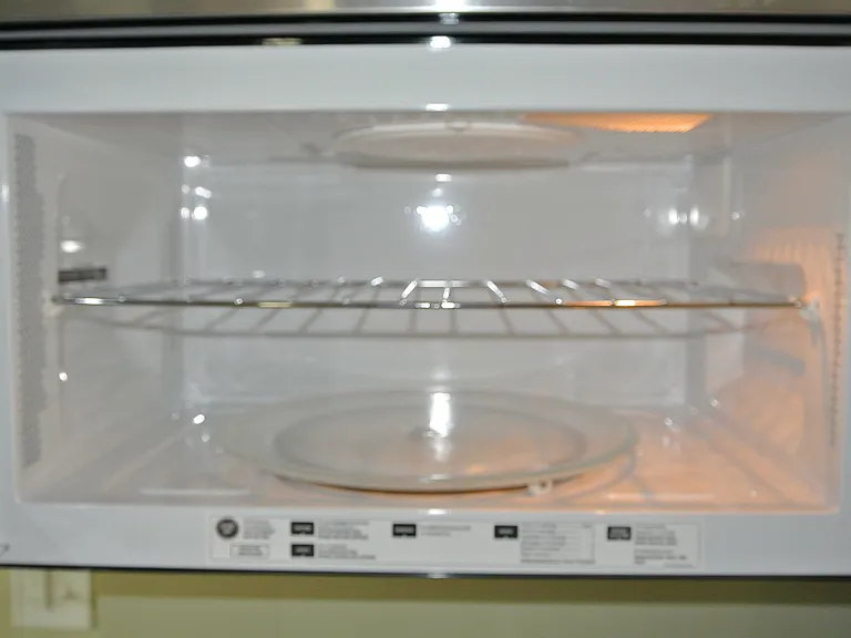 1978 E 126th St #5 — Photo 11