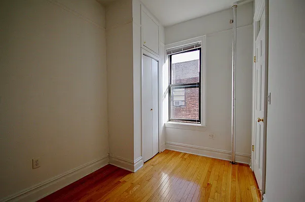 Rented by Bohemia Realty Group | media 32