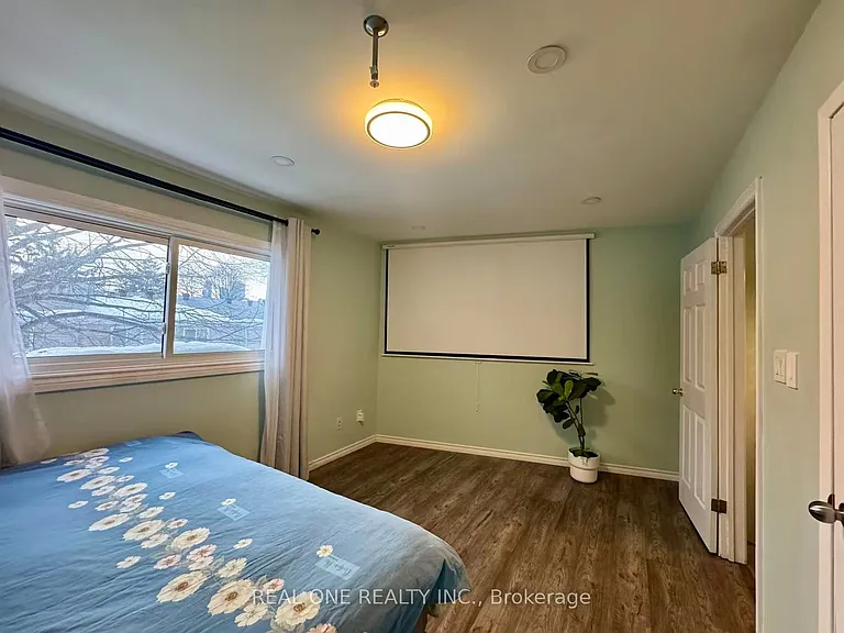 400 Mississauga Valley Blvd #124 — Photo 11