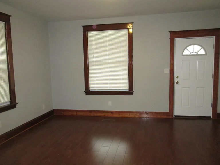 408 W Wilson Blvd — Photo 2