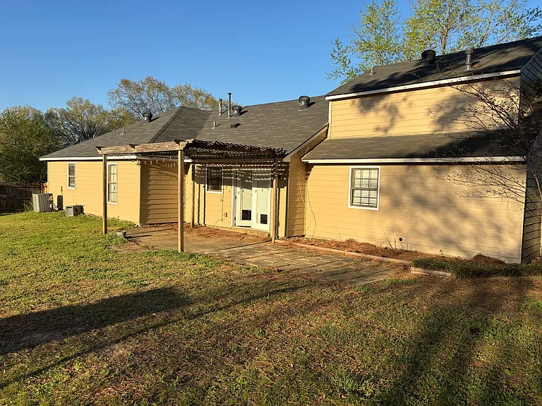 319 S Mount Pleasant Rd — Photo 13