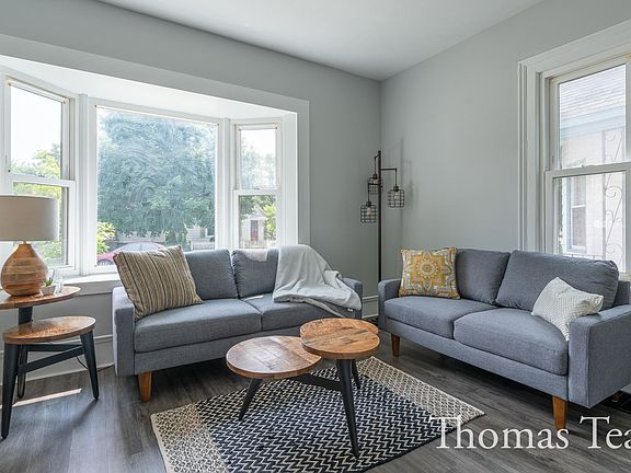 4th image of 1051 Jennette Ave NW