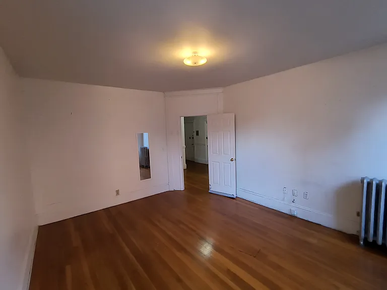 1254 Commonwealth Ave #5A — Photo 2